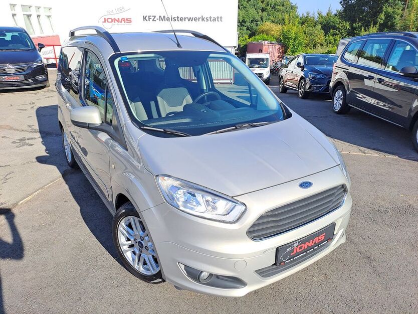 Ford Tourneo Courier 63.500 km 10.900 € Sprockhövel 45549