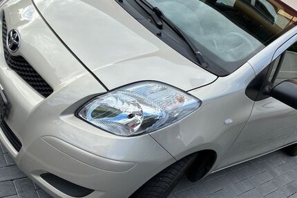 Toyota Yaris 187.000 km 2.799 € Dortmund 44287