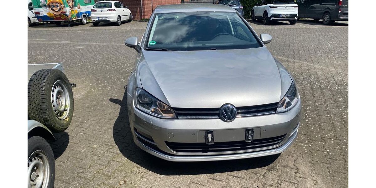 VW Golf 161.000 km 10.750 &euro; Oer-Erkenschwick 45739
