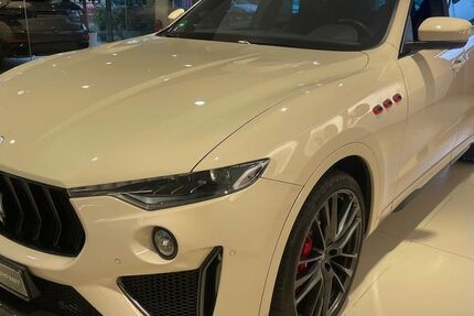 Maserati Levante 59.900 km 86.950 &euro; Schwerte 58239