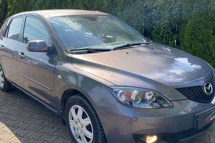 Mazda 3 71.000 km 4.990 € Oer-Erkenschwick 45739