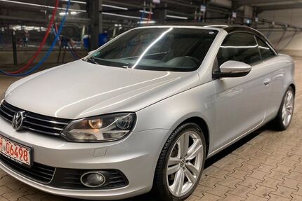 VW Eos 151.504 km 7.899 &euro; Mülheim 45473
