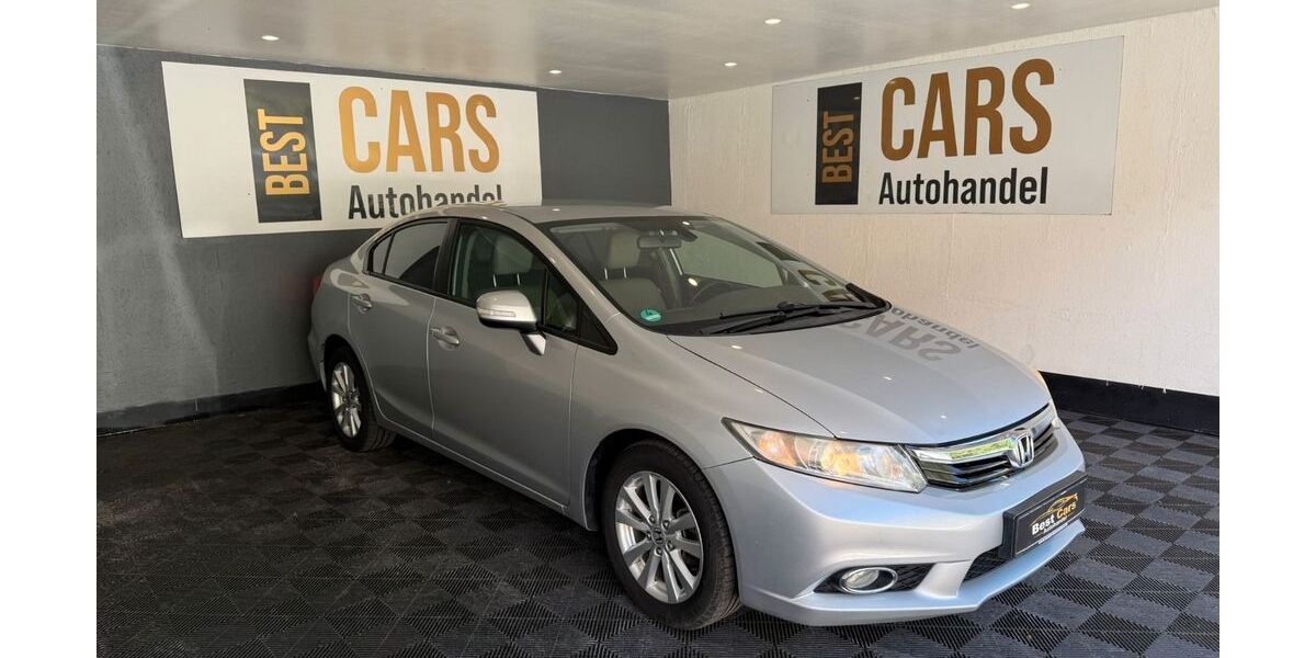 Honda Civic 198.000 km 5.700 &euro; Bochum 44805