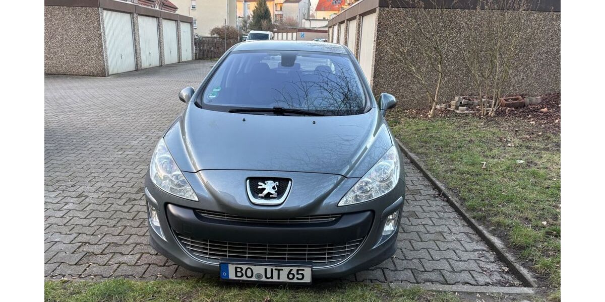 Peugeot 308 125.811 km 2.000 &euro; Bochum 44892