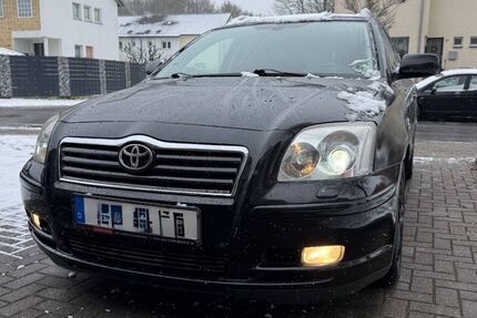 Toyota Avensis 259.800 km 2.800 &euro; Lünen 44536