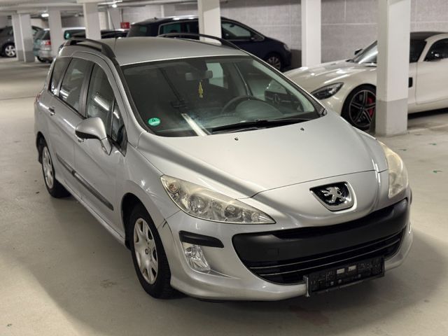 Peugeot 308 223.000 km 2.300 € Essen 45326