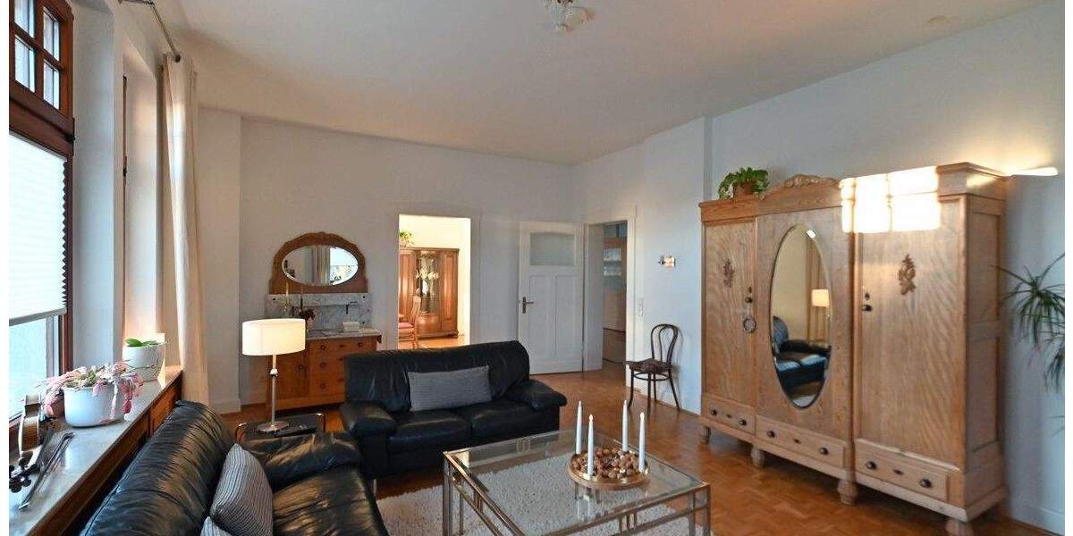 Eine echte Rarität! Historisches Pfarrhaus auf tollem Grundstück in Bochum-DahlhausenLinden 1 zimmer