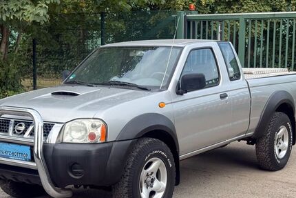 Nissan Navara 162.000 km 7.997 &euro; Bottrop 46238