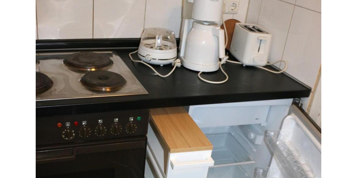 Helle möblierte Wohnung mit Einbauküche Uni und Limbecker Platz 2 zimmer