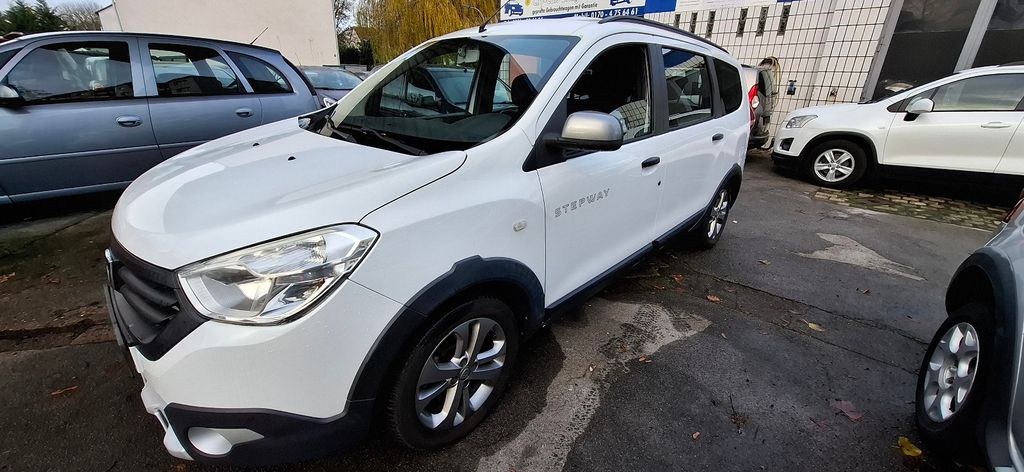 Dacia Lodgy 183.300 km 5.500 &euro; Dortmund 44339