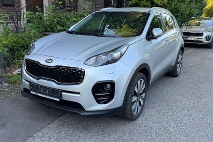 Kia Sportage 122.000 km 8.900 &euro; Recklinghausen 45665