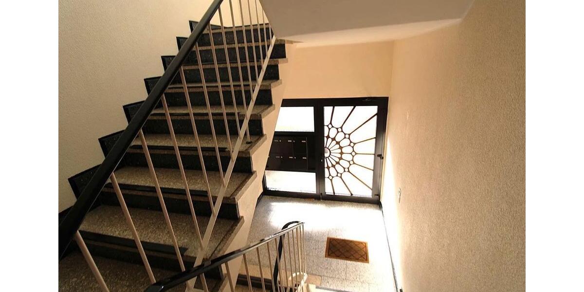 Dachgeschoßwohnung Essen Stadtbezirk IV - 2 Zimmer, 60 m&sup2;, 110.000&euro; | Angebot:26754334