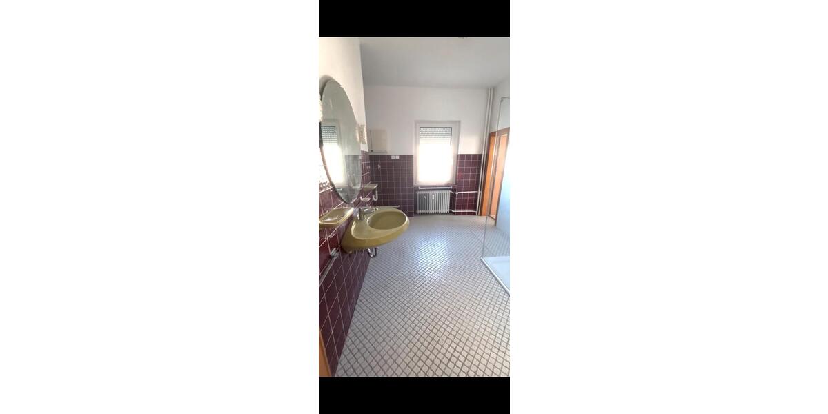 Etagenwohnung Dortmund Innenstadt West - 4 Zimmer, 120 m&sup2;, 900&euro; | Angebot:25369274