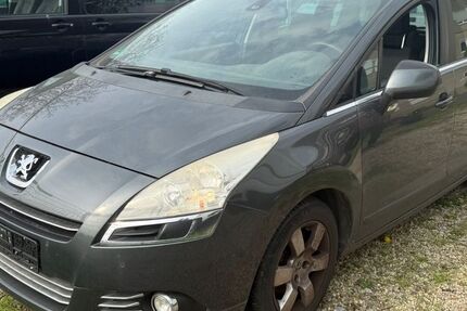 Peugeot 5008 160.000 km 990 &euro; Bottrop 46240