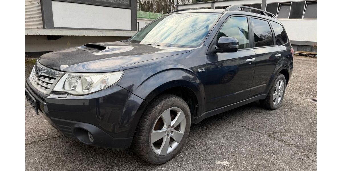 Subaru Forester 102.000 km 2.990 &euro; Essen 45127
