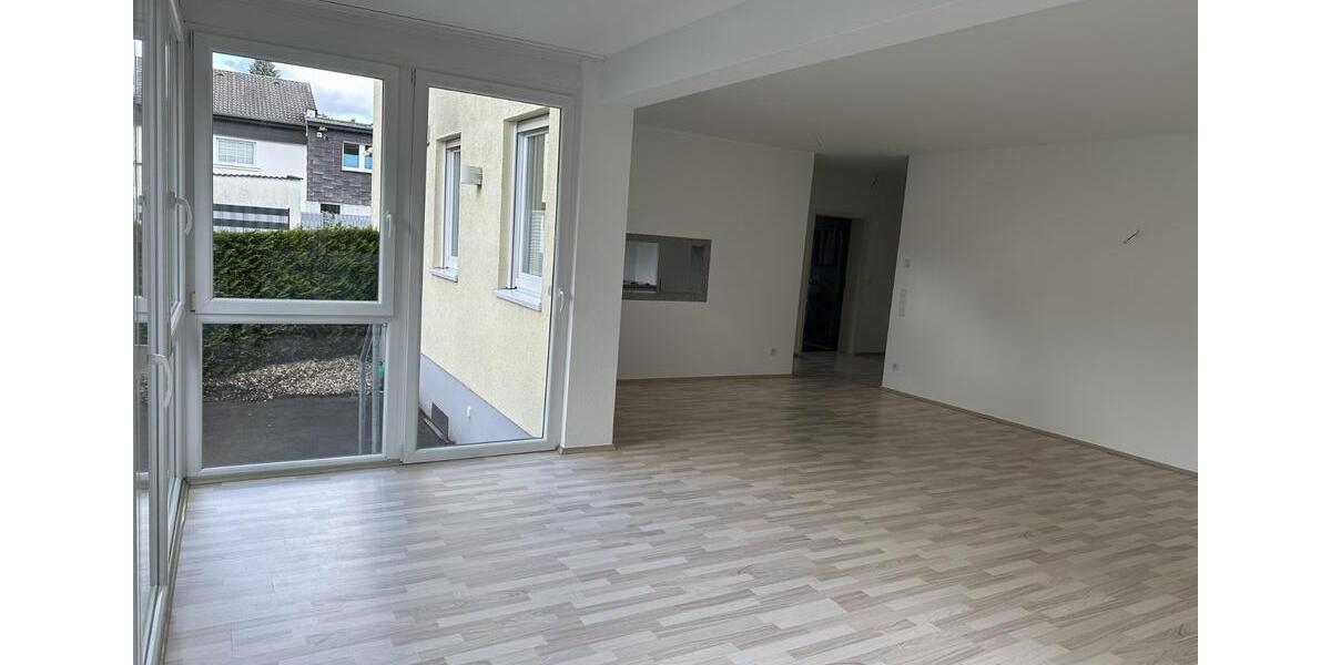 Erdgeschoßwohnung Dortmund Hombruch - 3 Zimmer, 104 m&sup2;, 1.320&euro; | Angebot:25405214