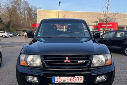 Mitsubishi Pajero 260.000 km 5.999 &euro; Dortmund 44147