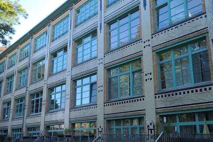 Wohnung zum Mieten in Berlin 2.920 € 202.48 m²