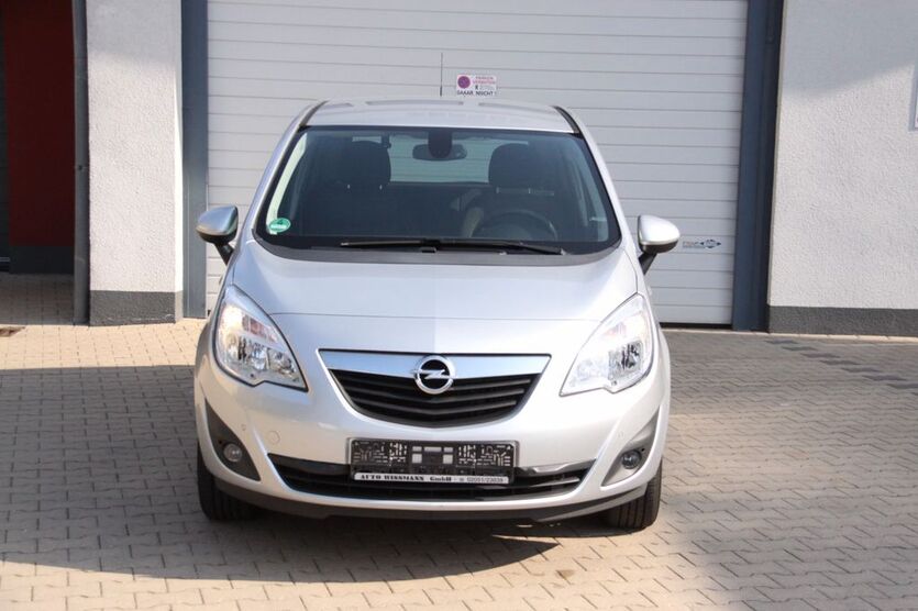 Opel Meriva 139.700 km 4.900 € Velbert 42549