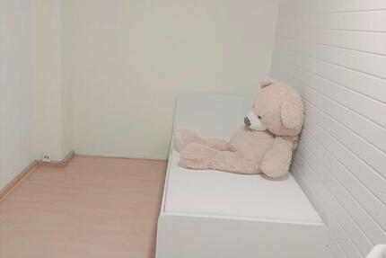 Haus Bochum Bochum-Südwest - 12 Zimmer, 67 m&sup2;, 265&euro; | Angebot:24742214