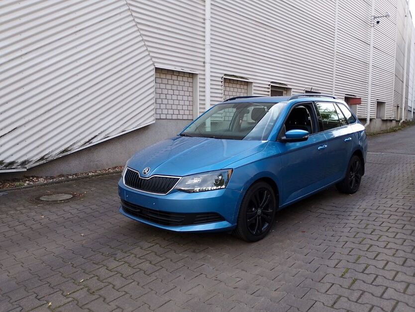 Skoda Fabia 120.300 km 7.000 € Hagen 58135