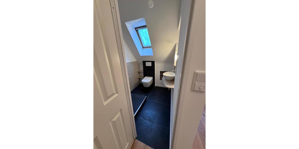 stilvolle Dachgeschosswohnung mit Garten in Neviges Velbert 2 zimmer