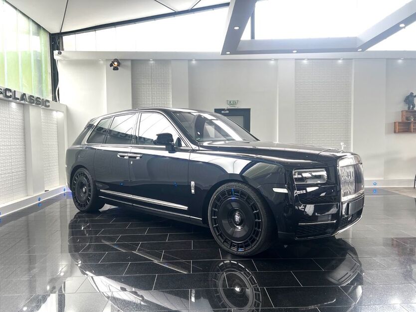 Rolls Royce Cullinan 54.000 km 269.999 € Wuppertal 42389