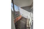 Helles 2-Zimmer-Apartment + Loggia, renoviert, offener Kochbereich, Wannenbad, neuer Boden, Aufzug