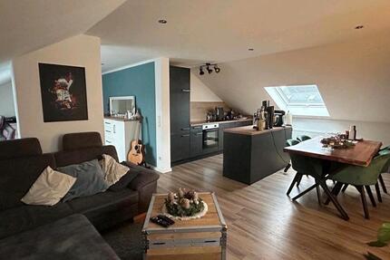 Top Lage 3 Zimmer DG-Wohnung zu Vermieten 3 zimmer