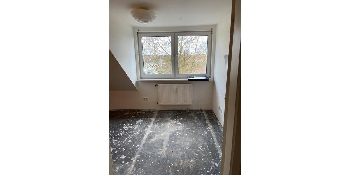 Dachgeschoßwohnung Bochum Bochum-Südwest - 4 Zimmer, 70 m&sup2;, 725&euro; | Angebot:26652574