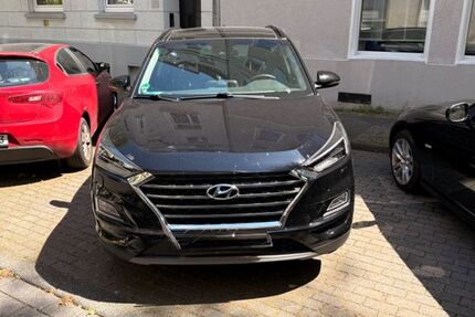 Hyundai TUCSON 91.000 km 17.900 &euro; Dortmund 44139