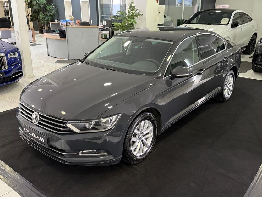 VW Passat 221.877 km 11.900 € Gelsenkirchen 45891