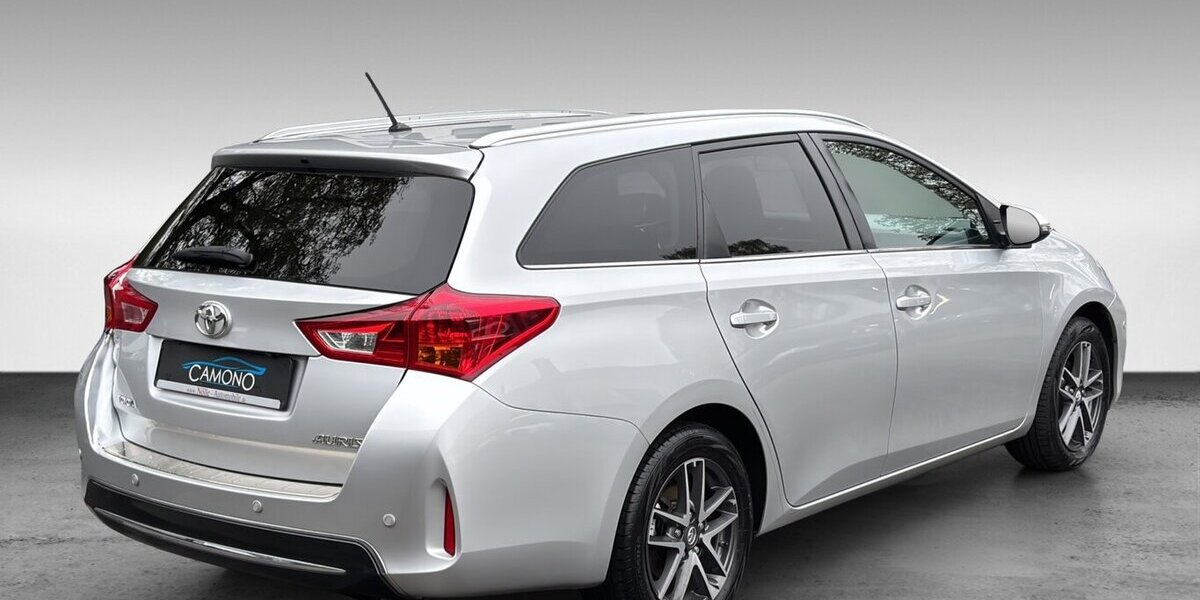 Toyota Auris Touring Sports Edition Klima Navi Kamera 132.068 km 8.800 &euro; Wuppertal 42327