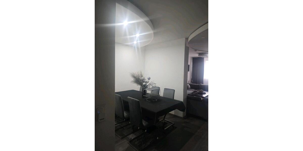 Etagenwohnung Bochum Laer - 3.5 Zimmer, 80 m&sup2;, 170.000&euro; | Angebot:25098602