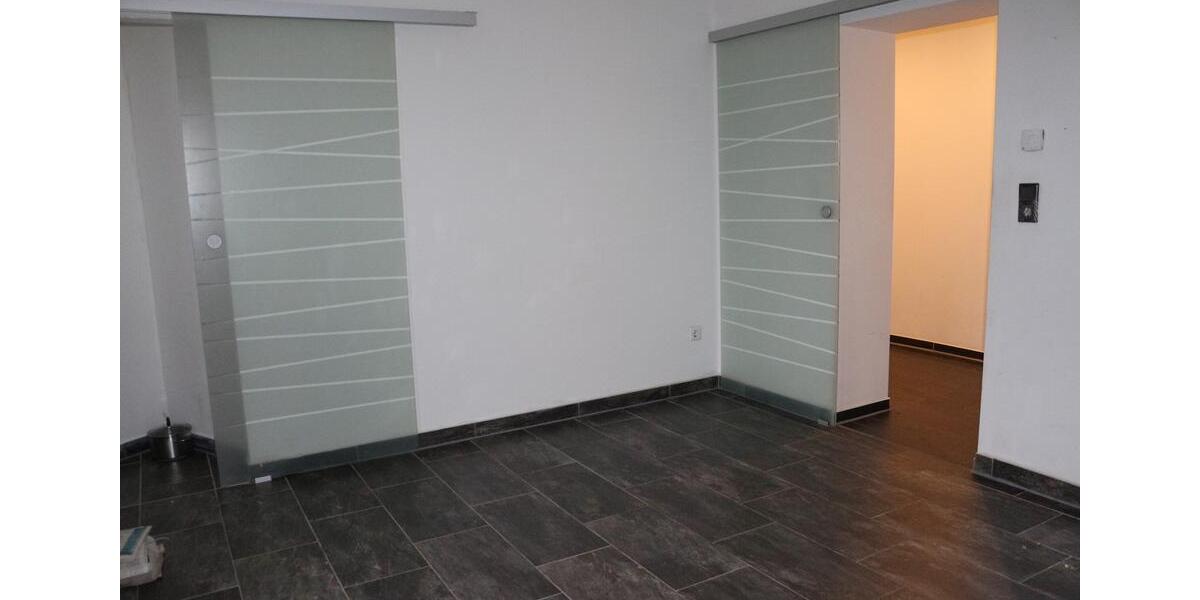 Hochparterre Hagen Hagen-Mitte - 3 Zimmer, 81 m&sup2;, 165.000&euro; | Angebot:27191527
