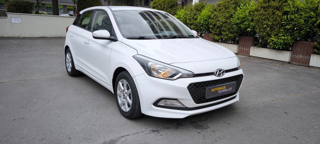 Hyundai i20 10.000 km 9.950 &euro; Essen 45138