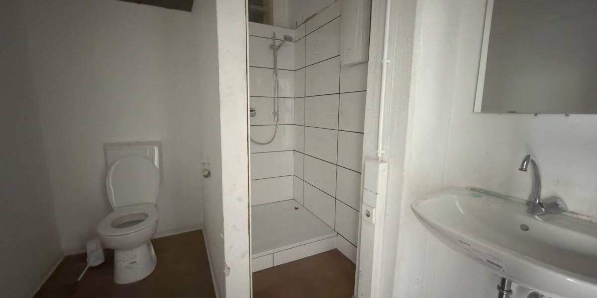 Einfamilienhaus Oberhausen Lirich-Nord - 9 Zimmer, 2.300&euro; | Angebot:26585910