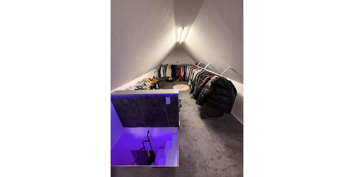 Dachgeschoßwohnung Herten - 4 Zimmer, 82 m&sup2;, 580&euro; | Angebot:26399835