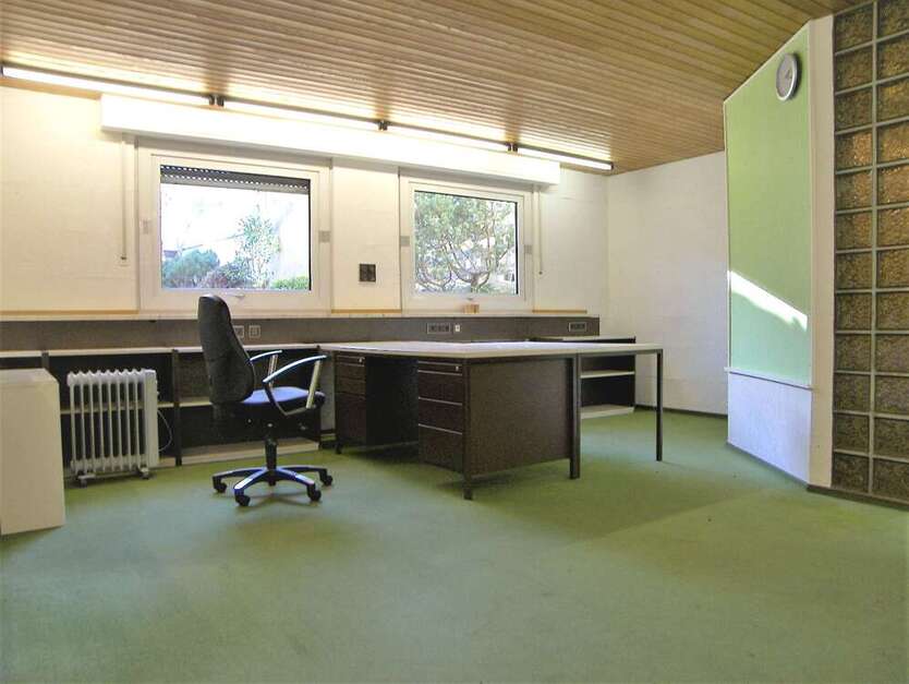 Büro in Essen 1.200 € 157 m²