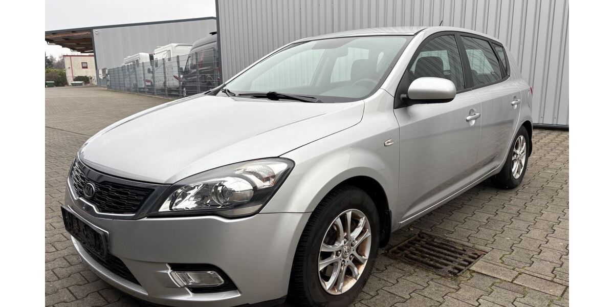 Kia ceed / Ceed 121.900 km 3.690 &euro; Bochum 44809