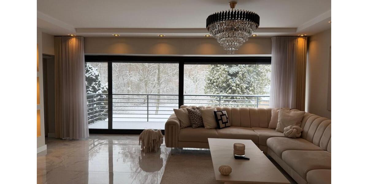 Exklusive und schicke Eigentumswohnung von privatErbpacht 4.5 zimmer