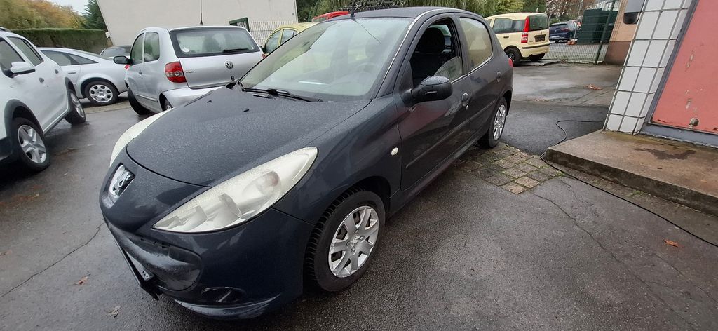 Peugeot 206 165.900 km 2.400 &euro; Dortmund 44339