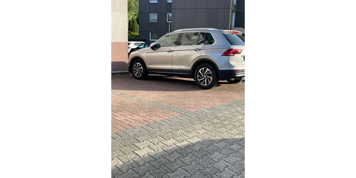VW Tiguan 97.450 km 14.999 &euro; Gelsenkirchen 45881