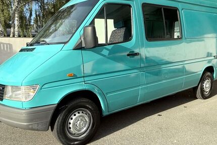 Mercedes-Benz Sprinter 202.000 km 9.750 € Essen 45141