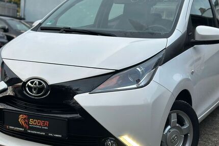 Toyota Aygo (X) 87.000 km 6.899 € Wuppertal 42289
