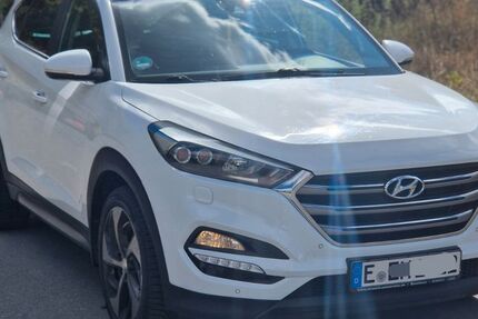Hyundai TUCSON 115.000 km 15.450 &euro; Essen 45327