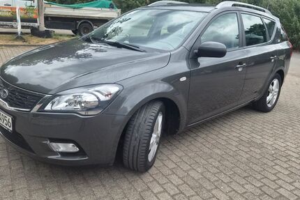 Kia ceed / Ceed 49.884 km 5.700 &euro; Essen 45327