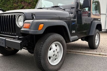 Jeep Wrangler 165.000 km 8.999 &euro; Bochum 44809