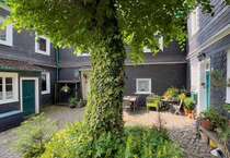 Haus zum Kaufen in Remscheid 256.000 € 166 m² Haus zum Kaufen in Remscheid 256.000 € 166 m²