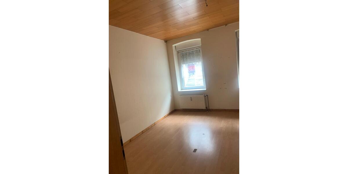 Erdgeschoßwohnung Ennepetal - 4.5 Zimmer, 90 m&sup2;, 1.500&euro; | Angebot:27541041